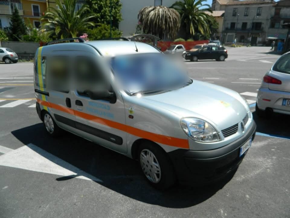Auto del Taxi sociale della Misericordia