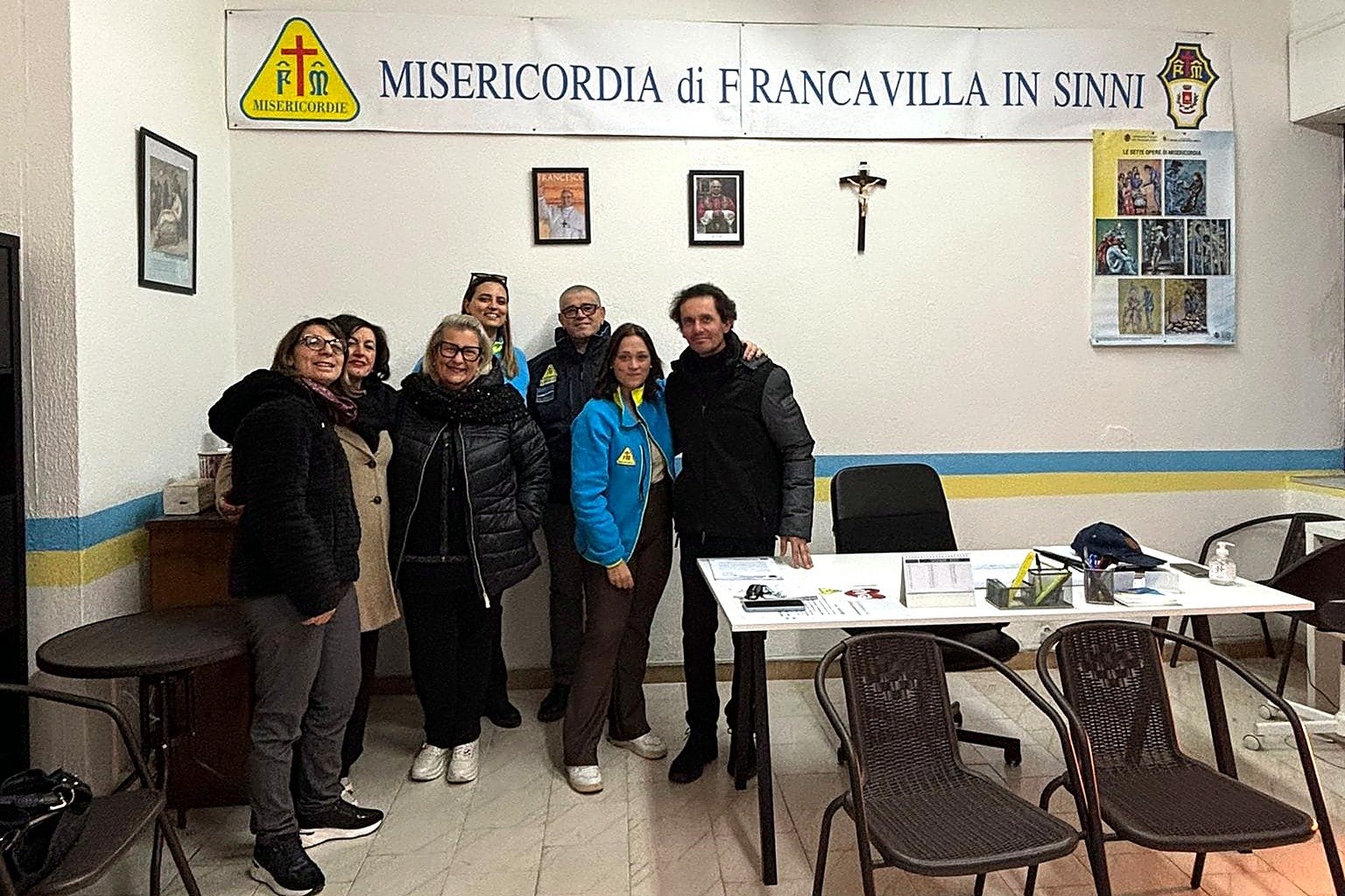 Ospiti della Confederazione con i volontari della Misericordia